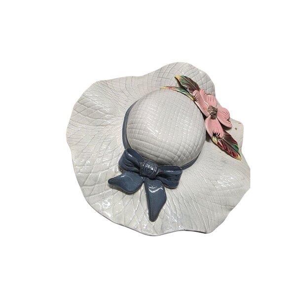 White Ceramic Sun Hat Wall Pocket Planter - Picture 3 of 10